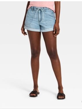Women's Pull-on Drawstring High-Rise Jeans Shorts  Universal Thread Light Wash 4